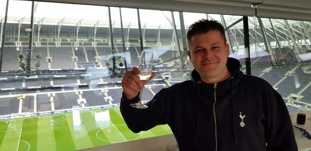 Chris Cowlin Spurs Superfan.