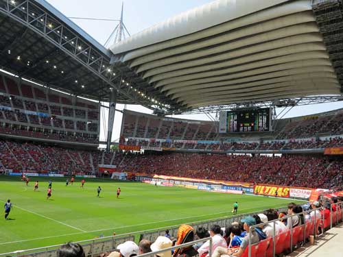 Nagoya
v Gamba Osaka