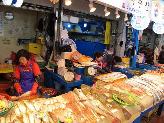 Dongmun Market, Jeju City, Korea.