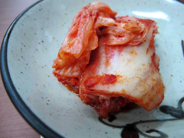 Kimchi is healthy and tasty.