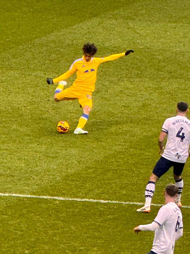 Ao Tanaka at Leeds.