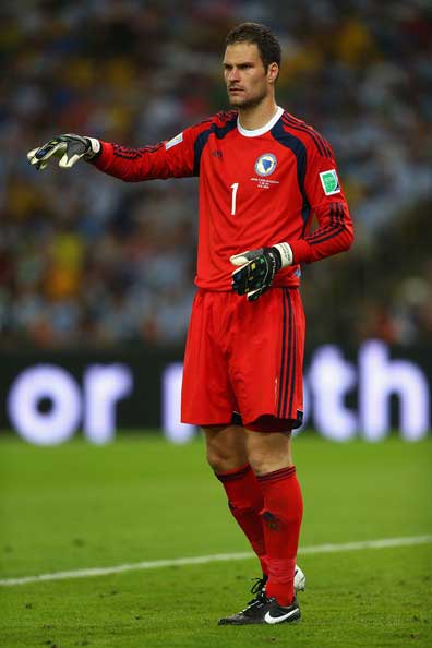 Asmir Begović Asmir Begović in action.