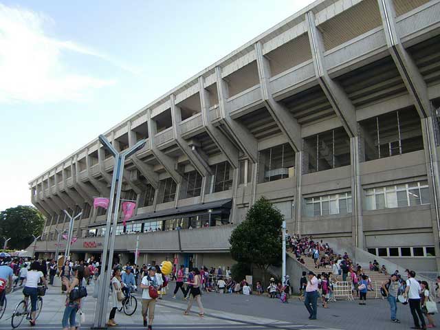The huge concrete bowl has a capacity of 24,000.