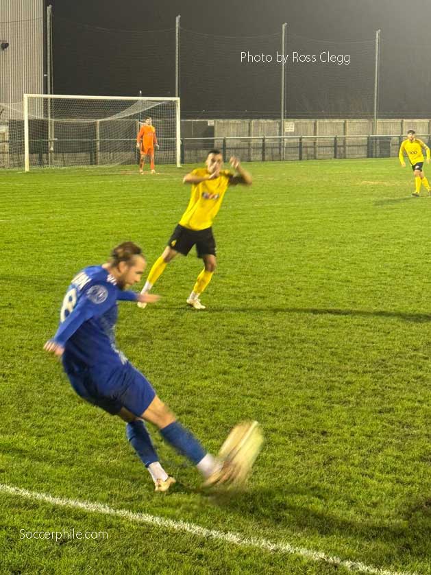 Hucknall Town v Harrowby United.