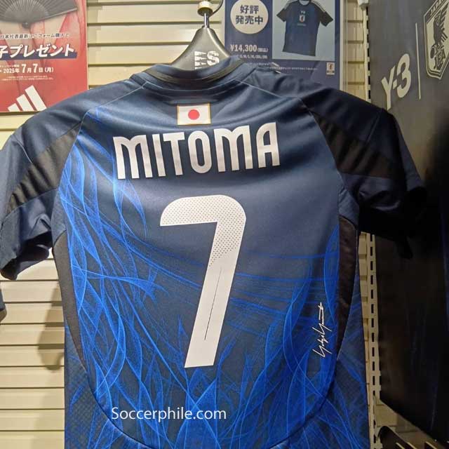 Mitoma shirt Mitoma shirt.