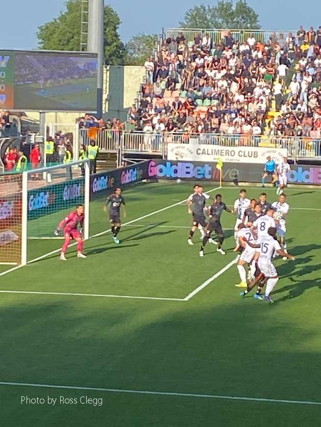 Serie B action.