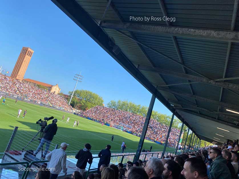 Serie B action v Empoli.