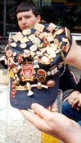 Hat with head trophy pinned to it.